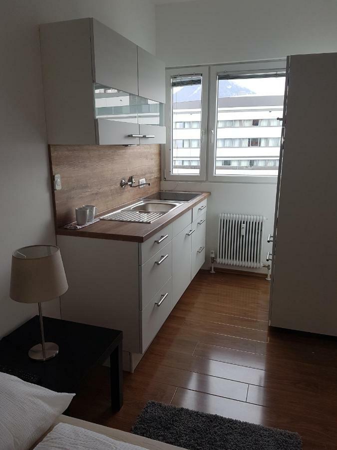 Sunny Studio For Two! Apartment Salzburg Luaran gambar